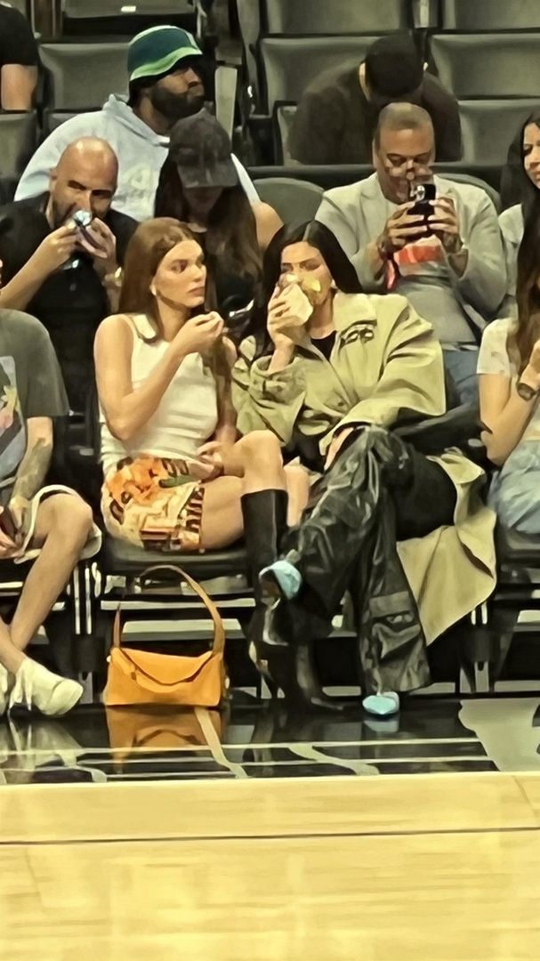 Access_Kardashian_018.jpg