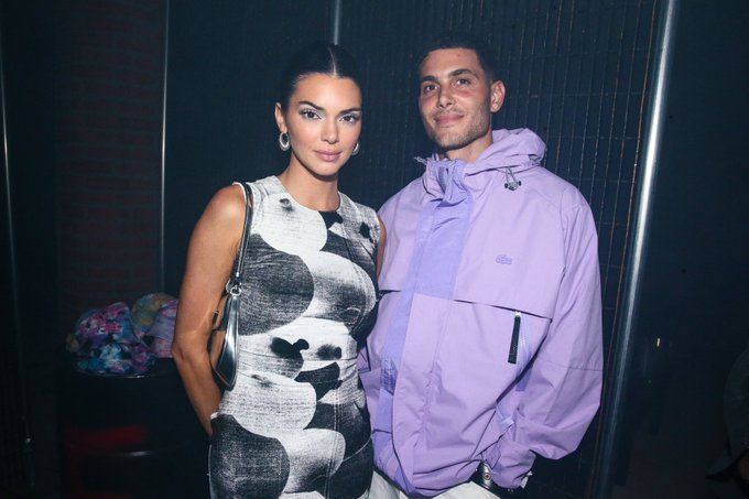 Access_Kardashian_001.jpg