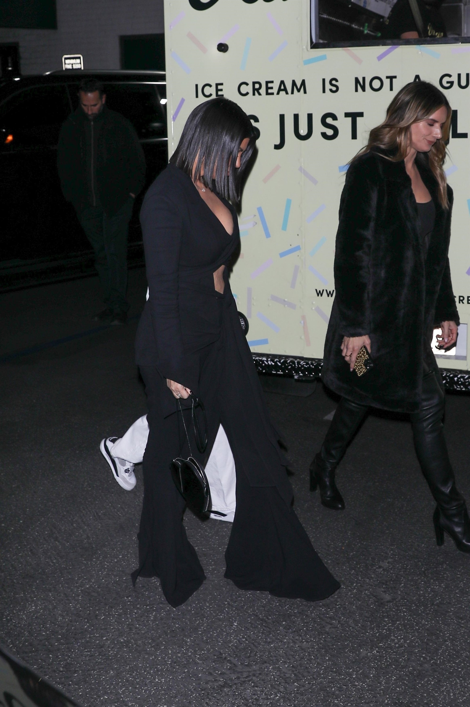 Access_Kardashian_002.jpg