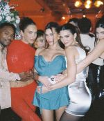 Access_Kardashian_001.jpg