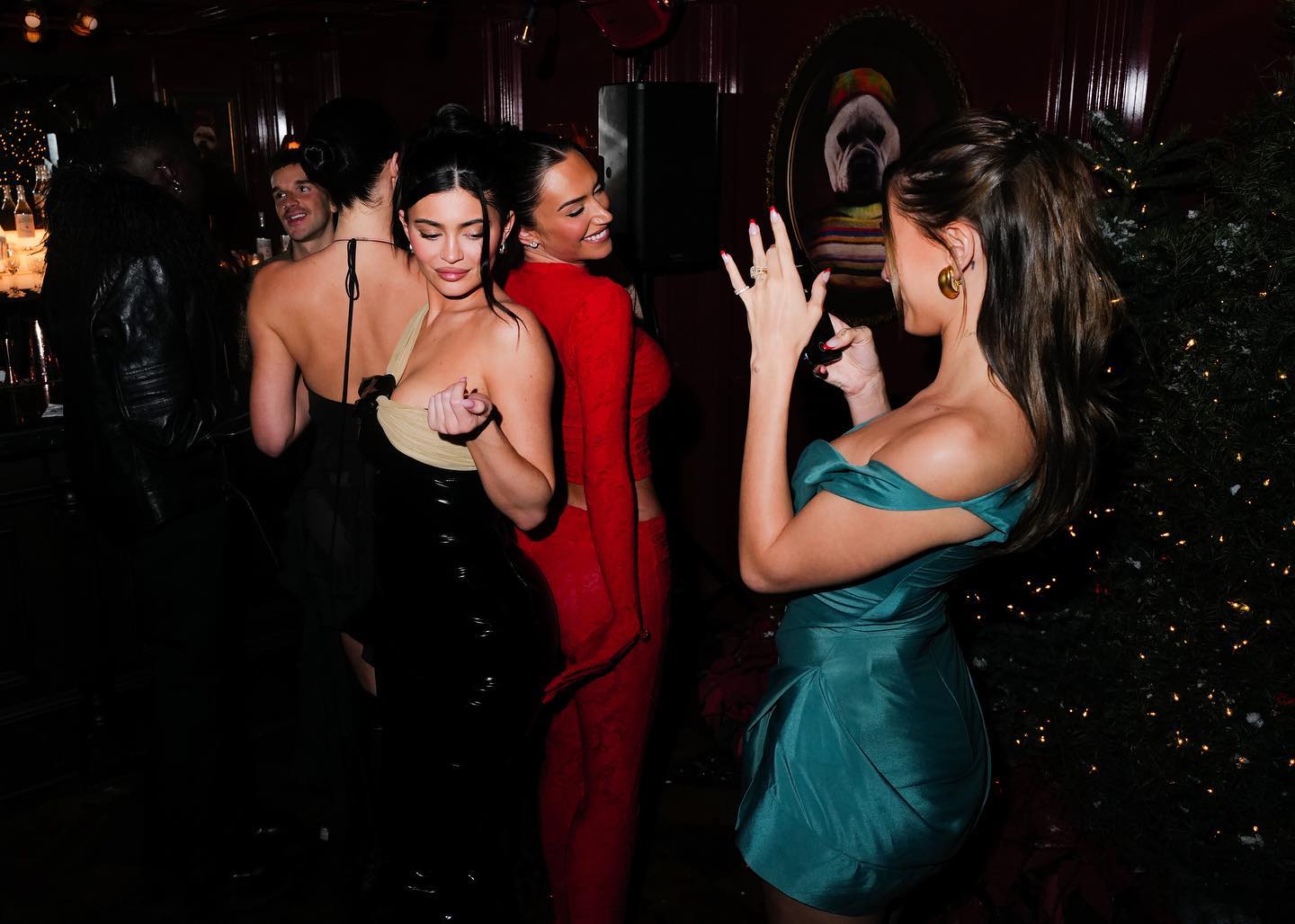 Access_Kardashian_004.jpg