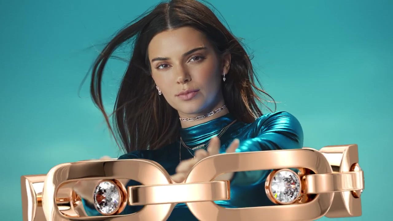 Kendall_Jenner_shines_as_the_new_face_of_Messika_campaign_hmnHs4blGUU_145.jpg