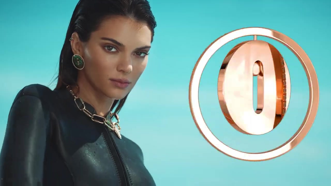 Kendall_Jenner_shines_as_the_new_face_of_Messika_campaign_hmnHs4blGUU_330.jpg