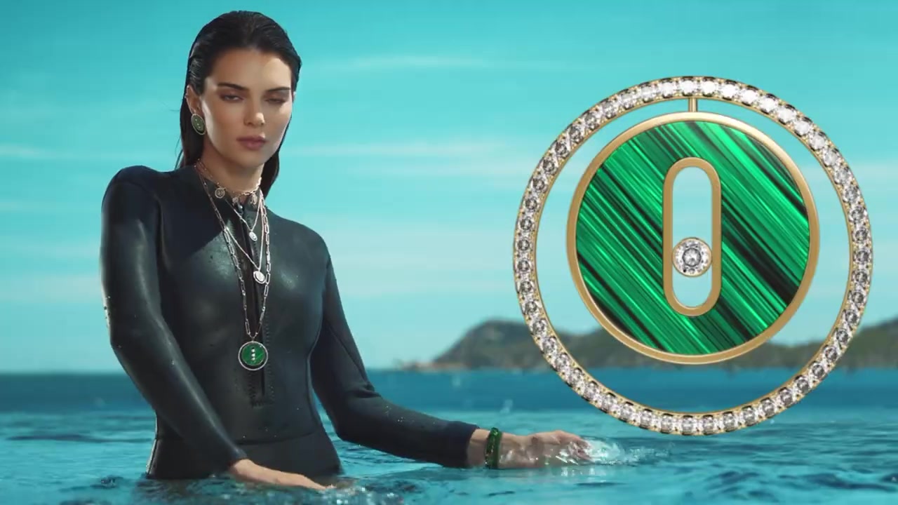 Kendall_Jenner_shines_as_the_new_face_of_Messika_campaign_hmnHs4blGUU_337.jpg