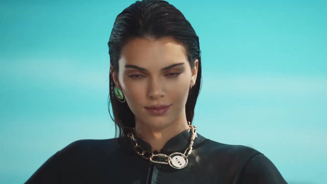 Kendall_Jenner_shines_as_the_new_face_of_Messika_campaign_hmnHs4blGUU_435.jpg