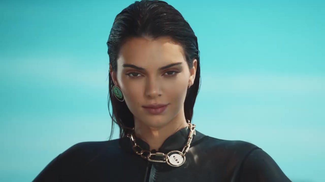 Kendall_Jenner_shines_as_the_new_face_of_Messika_campaign_hmnHs4blGUU_439.jpg