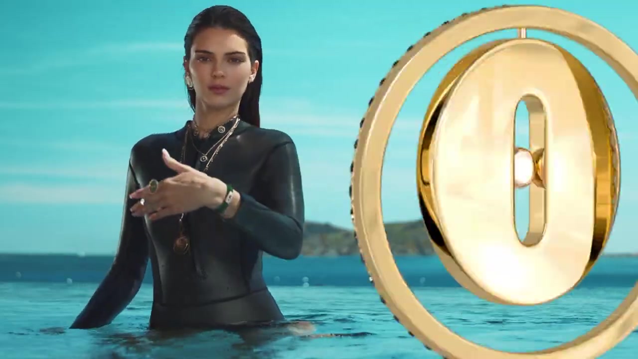Kendall_Jenner_shines_as_the_new_face_of_Messika_campaign_hmnHs4blGUU_498.jpg