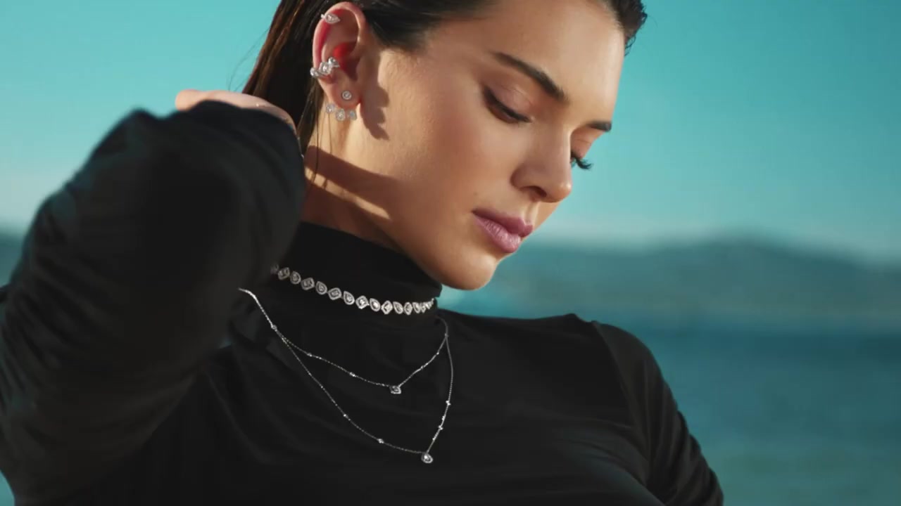 Kendall_Jenner_shines_as_the_new_face_of_Messika_campaign_hmnHs4blGUU_609.jpg