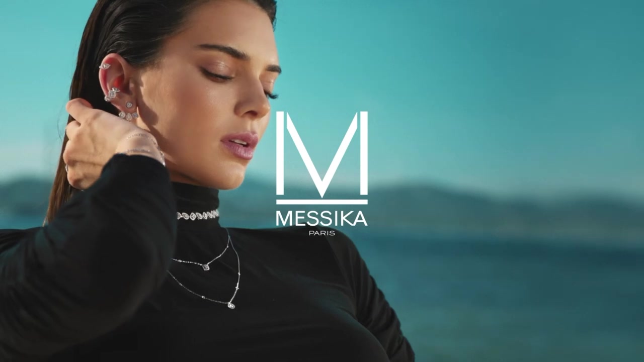 Kendall_Jenner_-_Move_Classic_Collection_5Bd5CKPGcYOrc5D_009.jpg