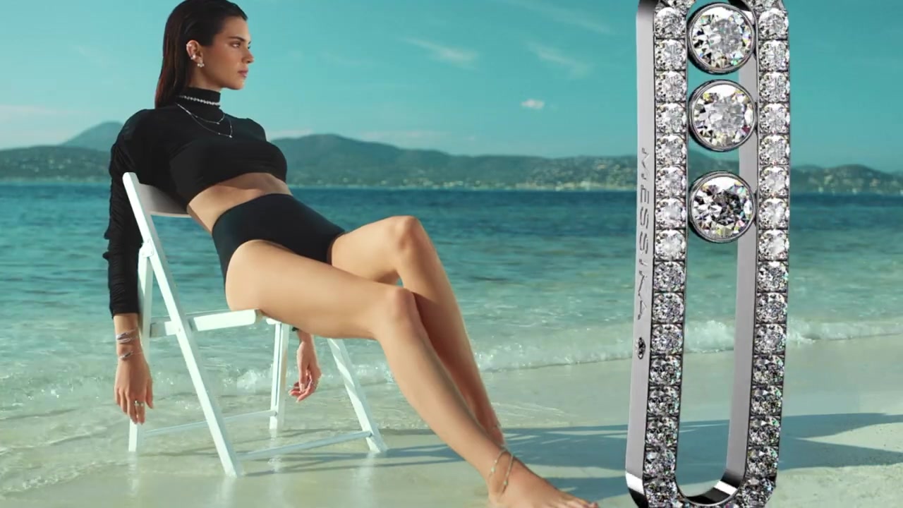 Kendall_Jenner_-_Move_Classic_Collection_5Bd5CKPGcYOrc5D_044.jpg