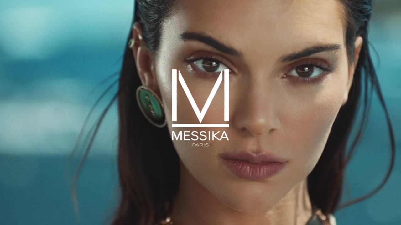 Kendall_Jenner_-_Lucky_Move_Collection_5BrXSvacGwsT45D_001.jpg