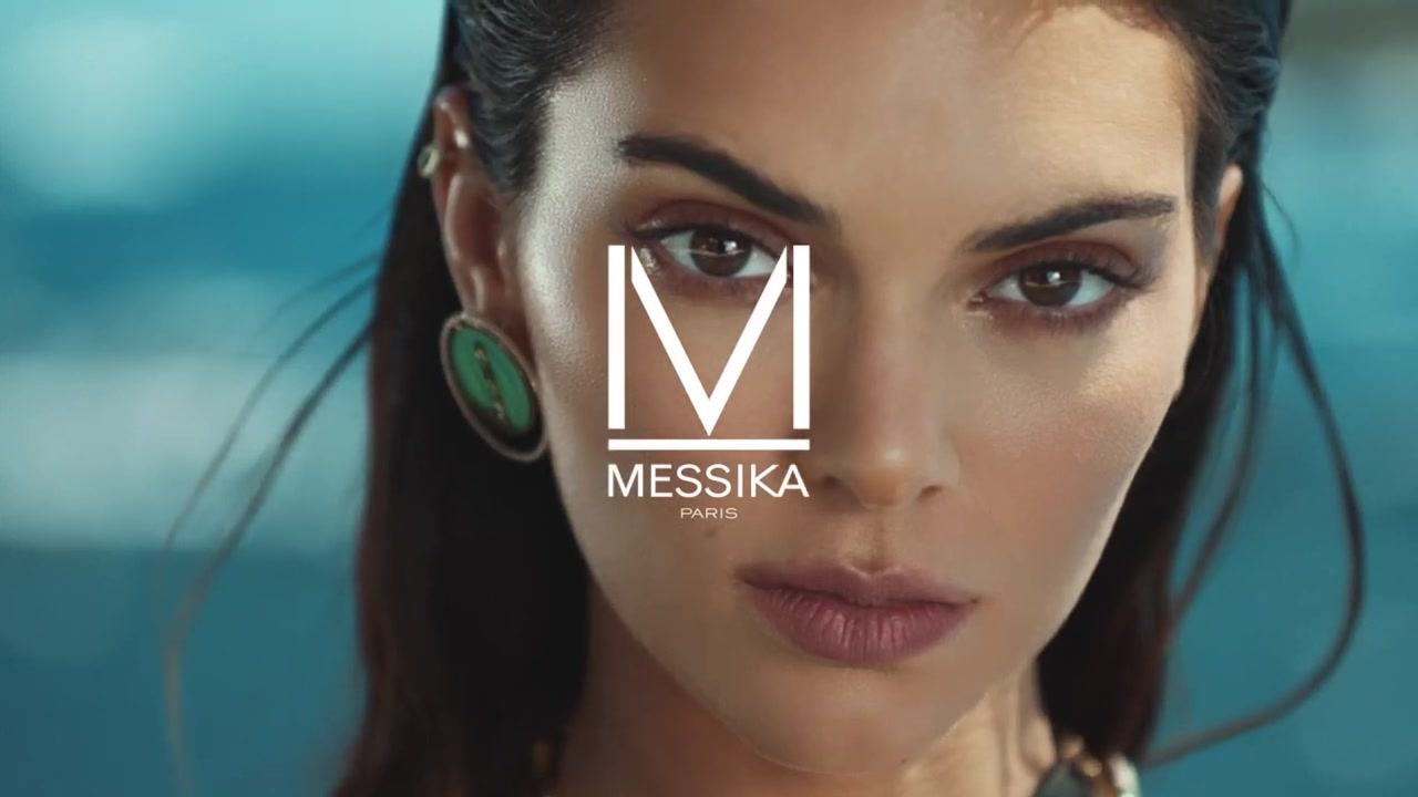Kendall_Jenner_-_Lucky_Move_Collection_5BrXSvacGwsT45D_018.jpg