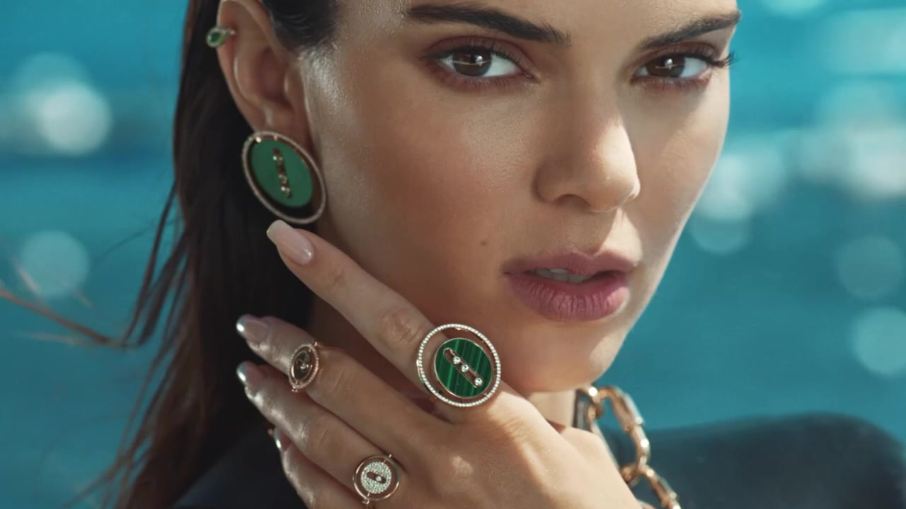 Kendall_Jenner_-_Lucky_Move_Collection_5BrXSvacGwsT45D_161.jpg