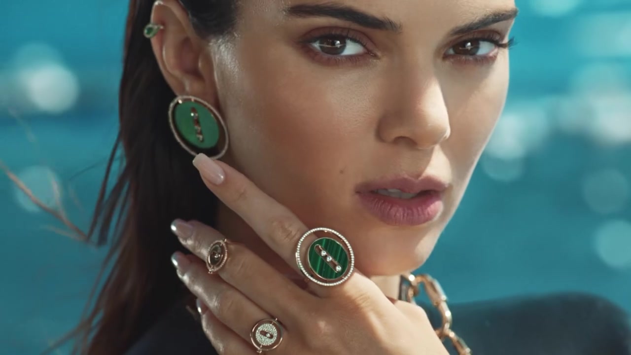 Kendall_Jenner_-_Lucky_Move_Collection_5BrXSvacGwsT45D_167.jpg