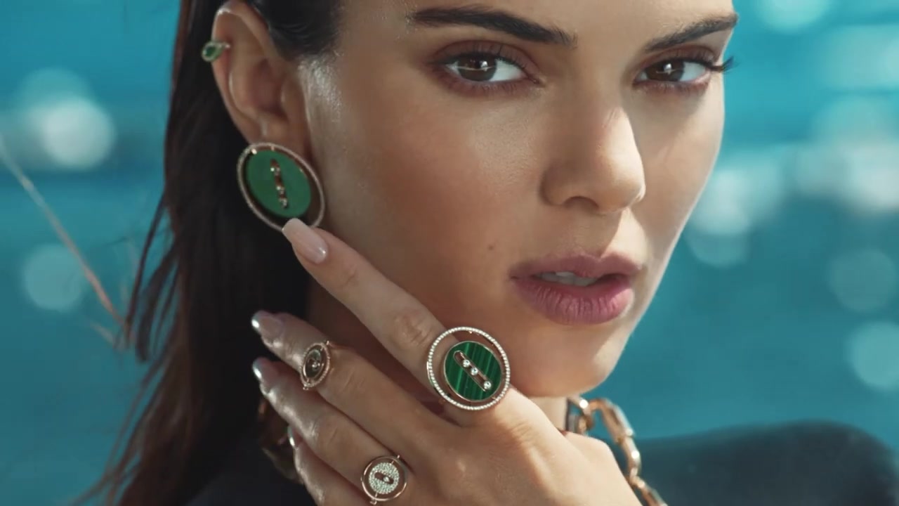 Kendall_Jenner_-_Lucky_Move_Collection_5BrXSvacGwsT45D_174.jpg