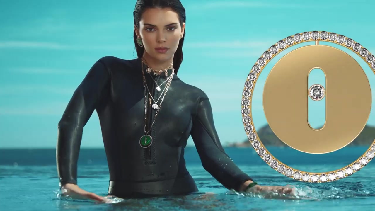 Kendall_Jenner_-_Lucky_Move_Collection_5BrXSvacGwsT45D_190.jpg