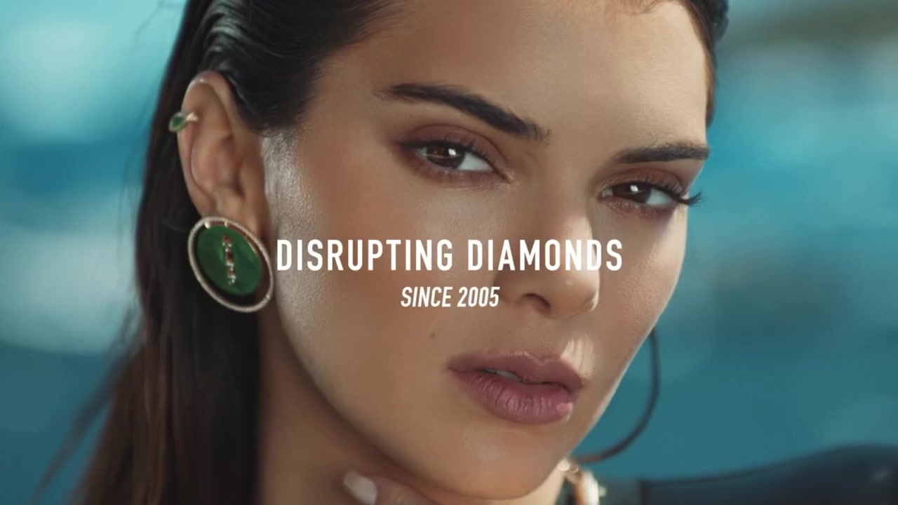 Kendall_Jenner_-_Lucky_Move_Collection_5BrXSvacGwsT45D_265.jpg