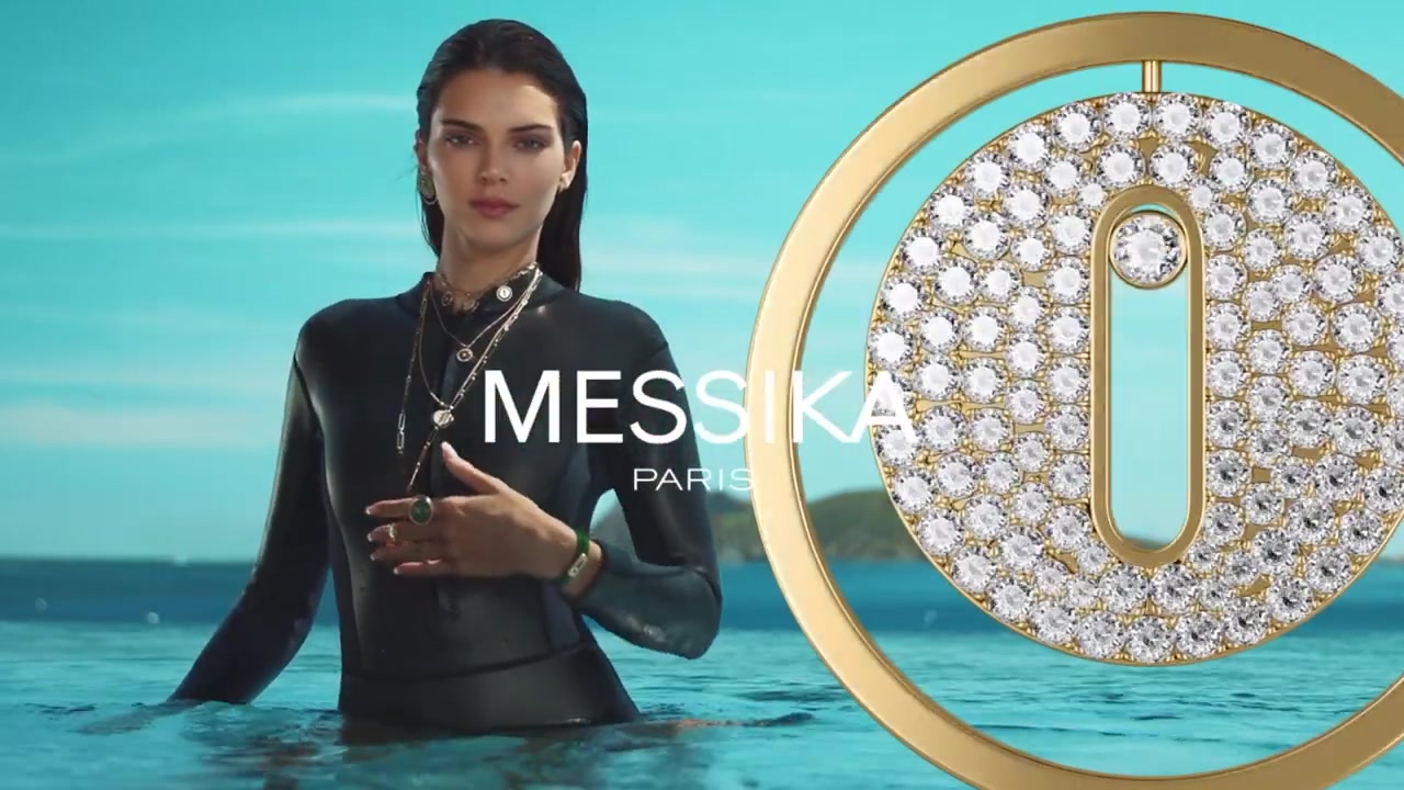 Kendall_Jenner_-_Lucky_Move_Collection_5BrXSvacGwsT45D_369.jpg