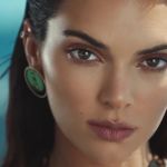 Kendall_Jenner_-_Lucky_Move_Collection_5BrXSvacGwsT45D_057.jpg