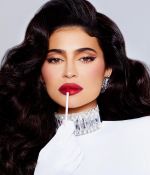 Access_Kardashian_003.jpg