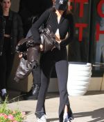 Access_Kardashian_001.jpg