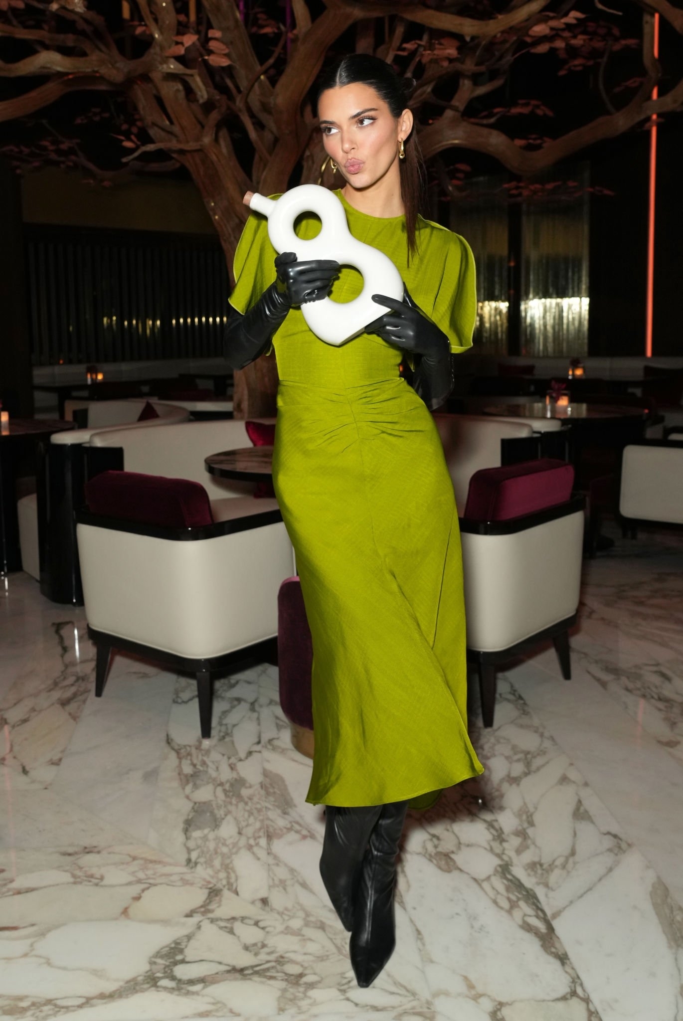 Access_Kardashian_007.jpg
