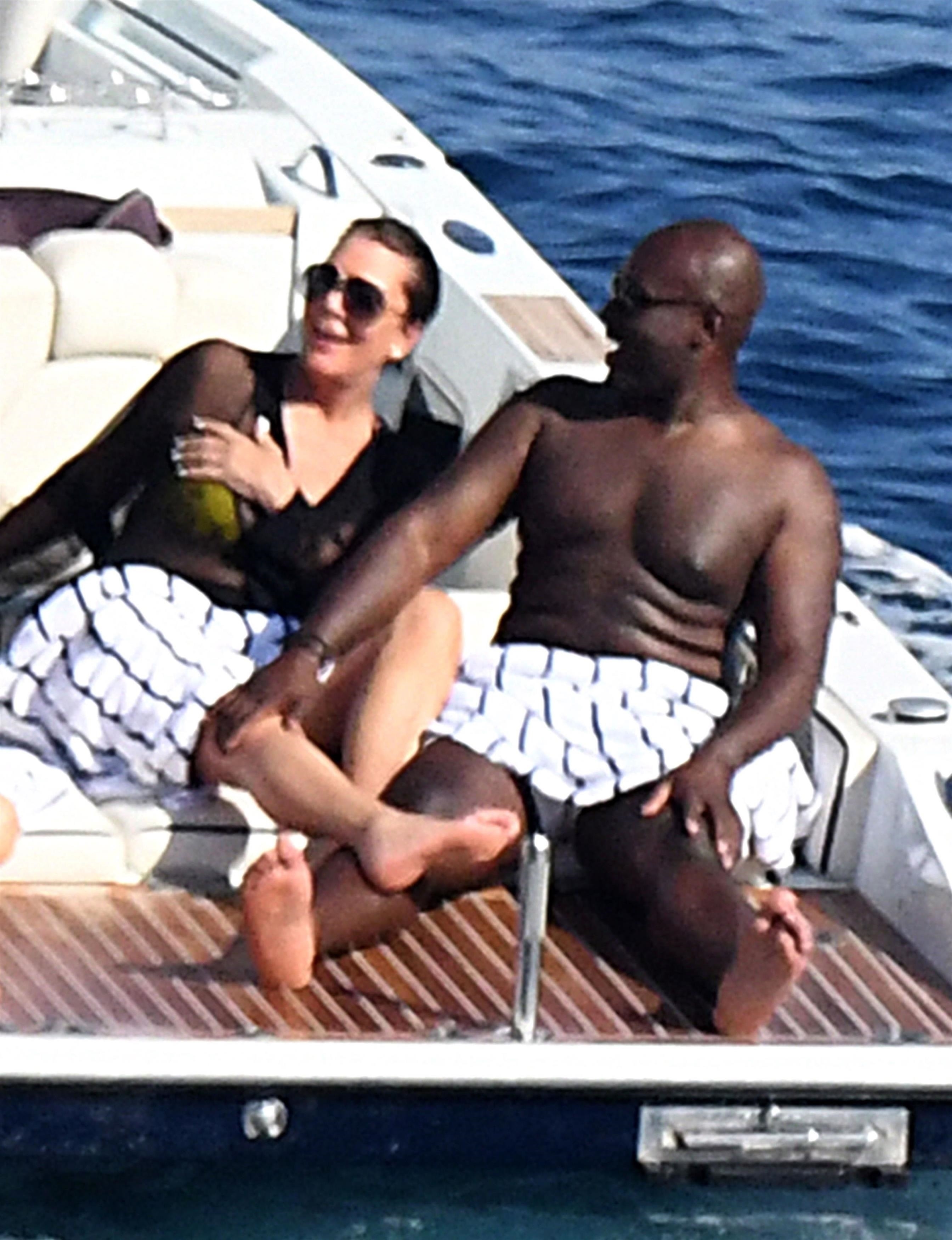 Access_Kardashian_005.jpg