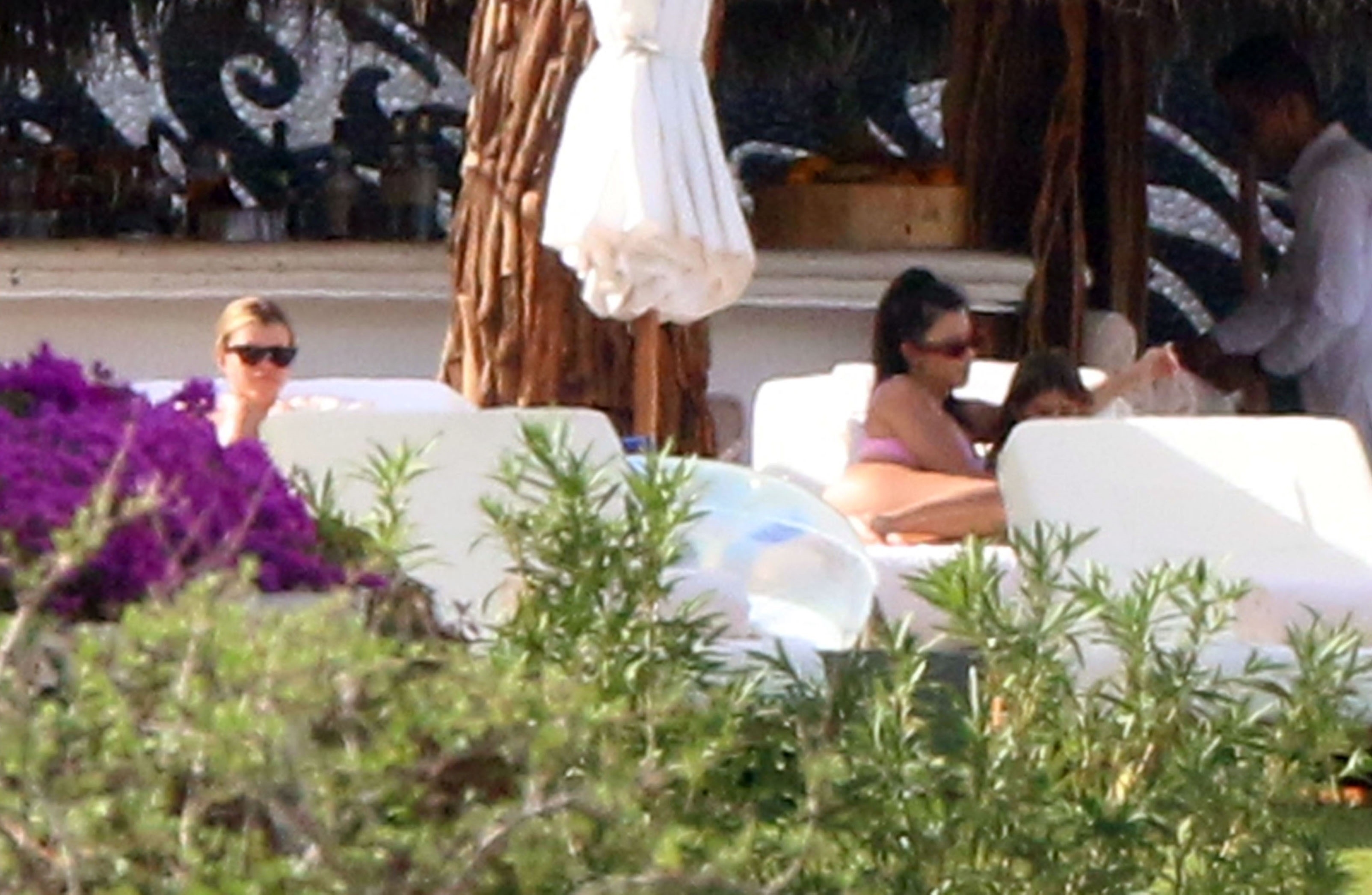 Access_Kardashian_007.jpg