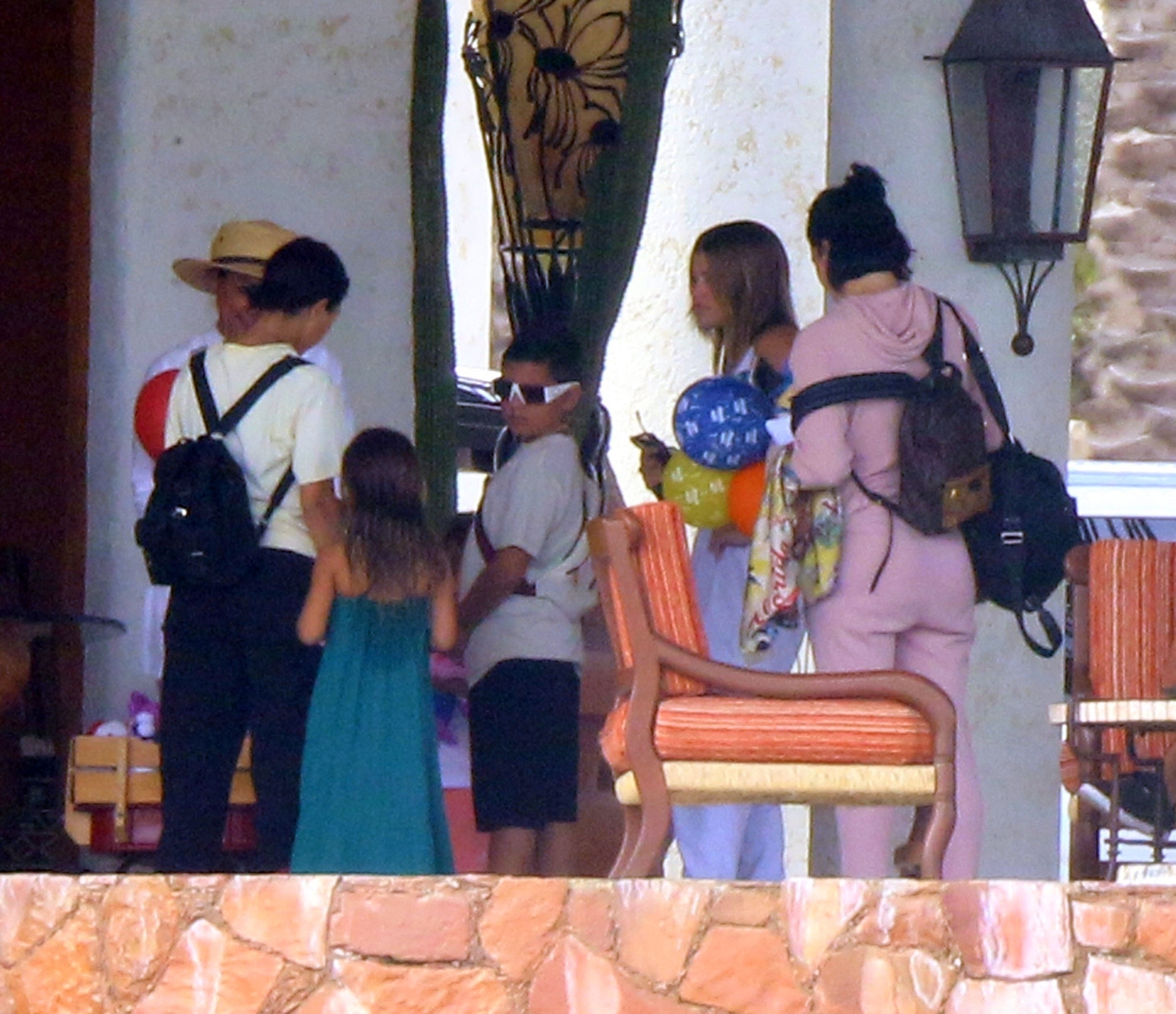 Access_Kardashian_003.jpg