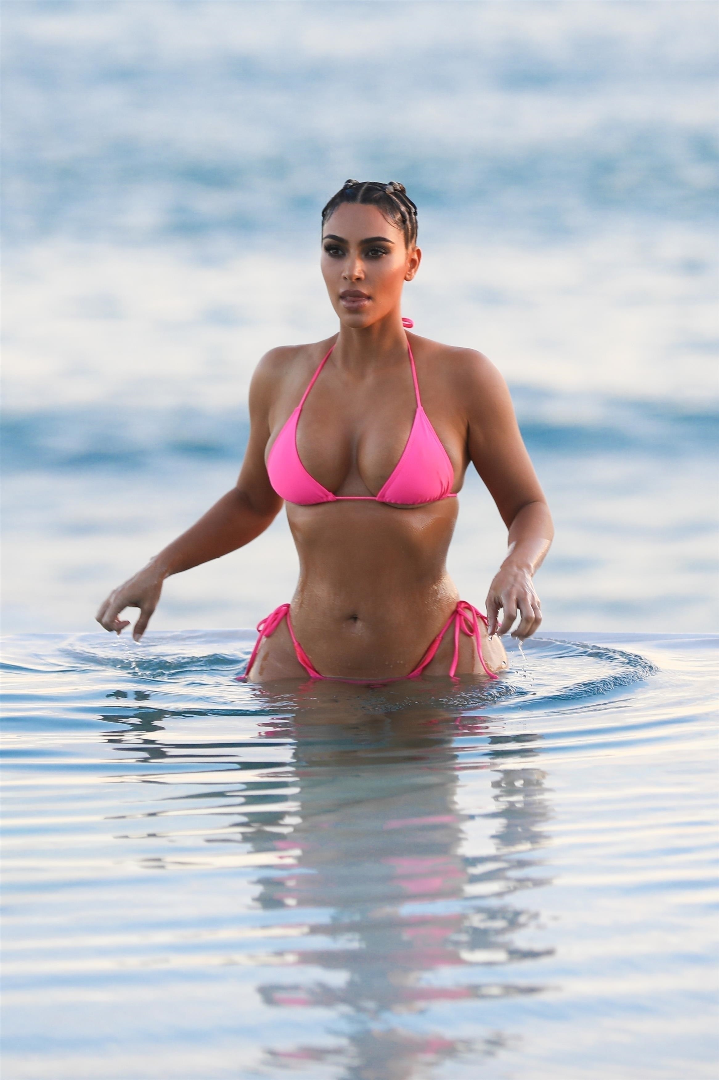 Access_Kardashian_002.jpg