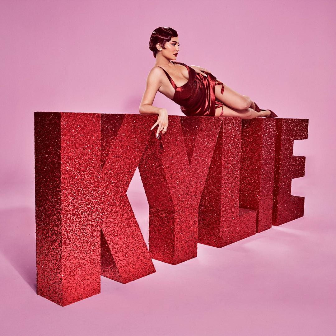 Access_Kardashian_001.jpg