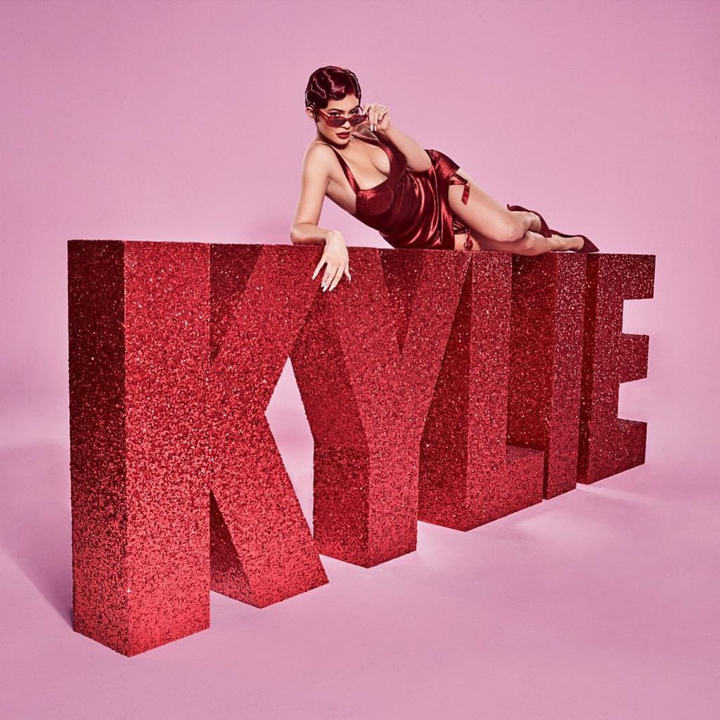 Access_Kardashian_002.jpg