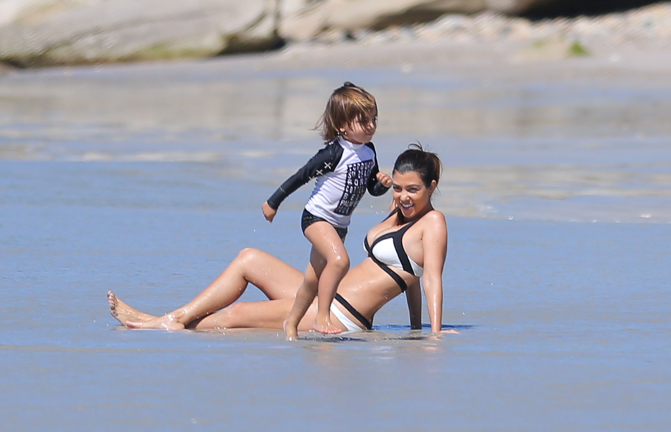 Access_Kardashian_002.jpg
