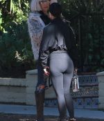 Access_Kardashian_02.jpg