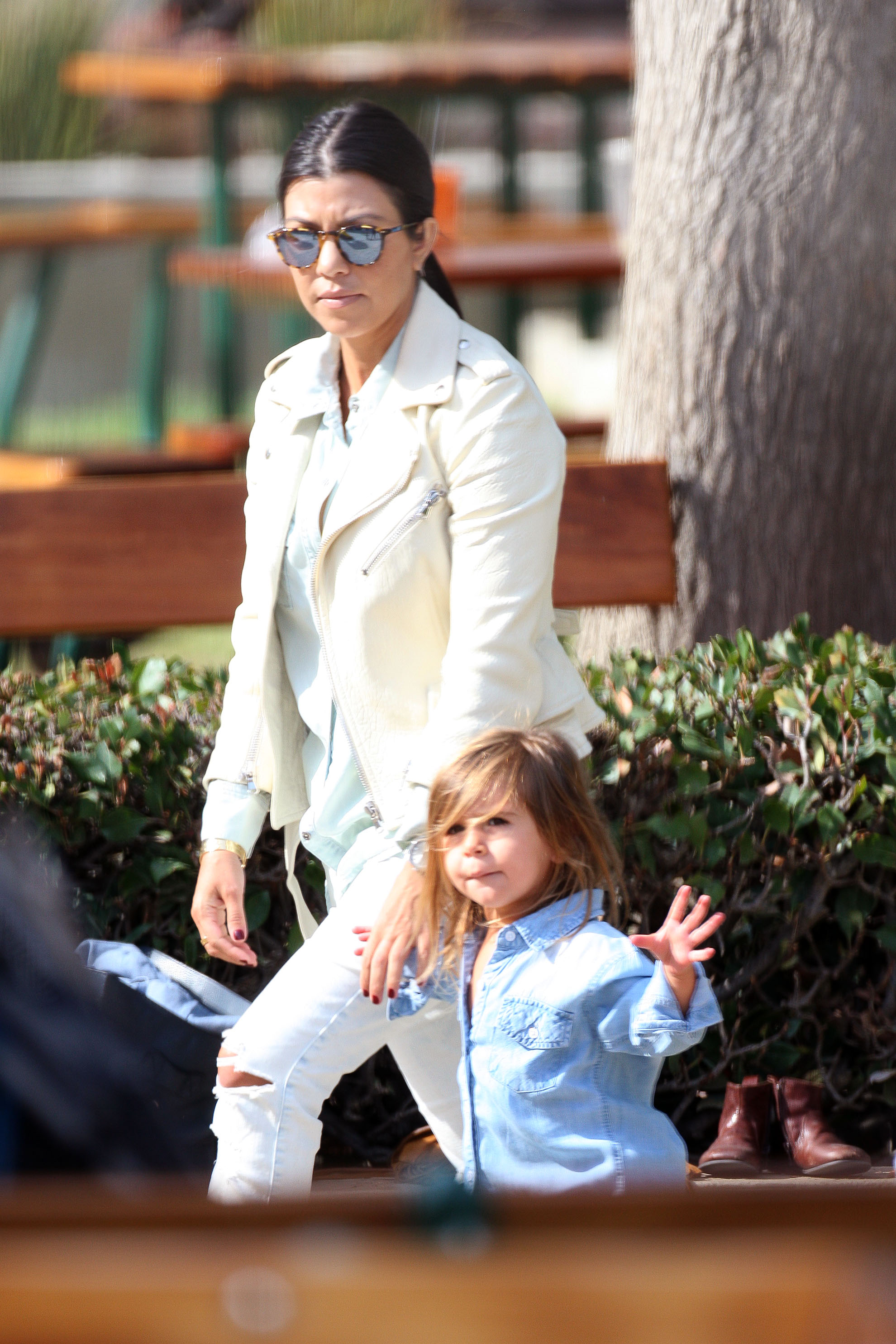 Access_Kardashian_002.jpg