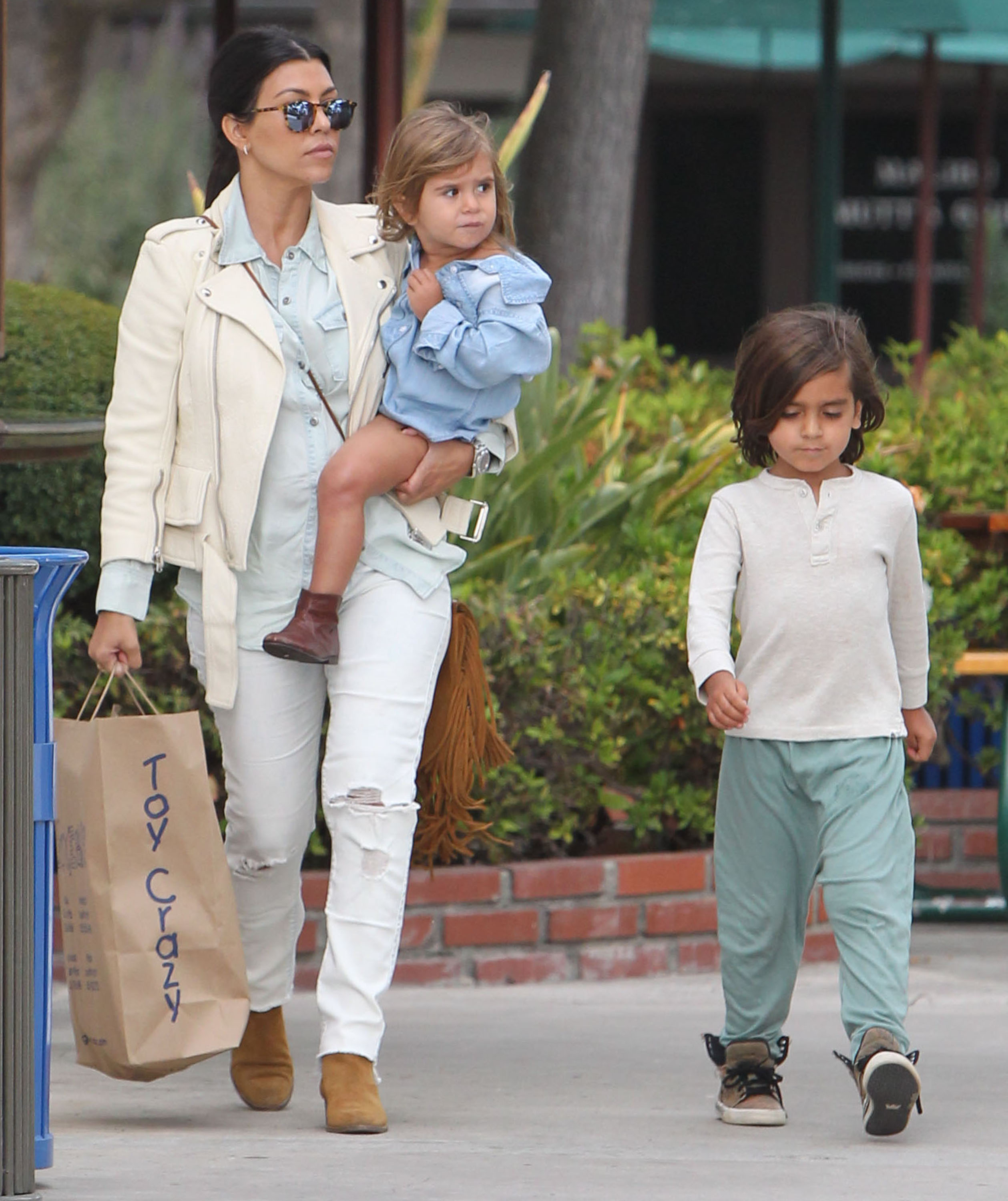 Access_Kardashian_006.jpg