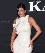 Access_Kardashian_003.jpg