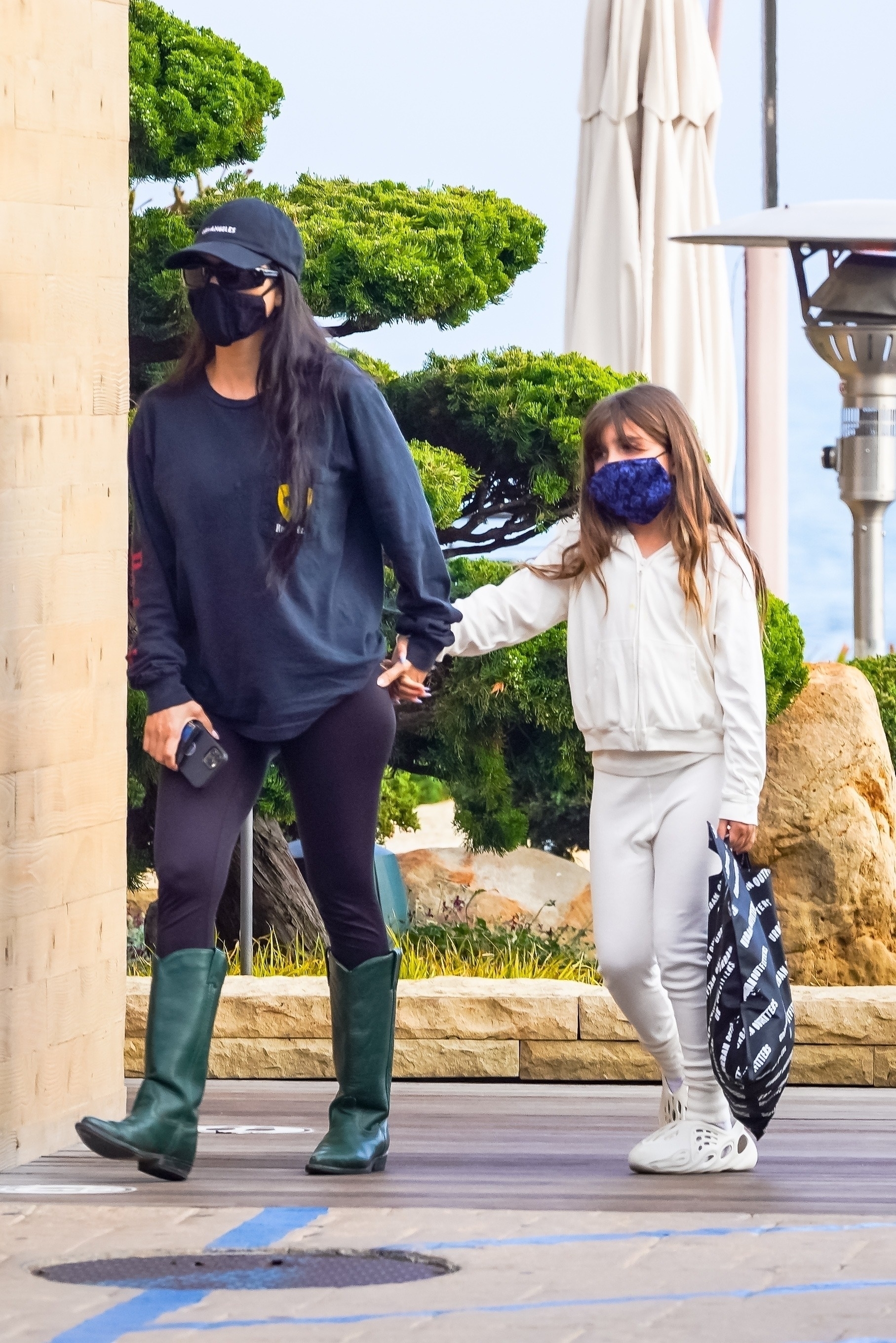 Access_Kardashian_007.jpg
