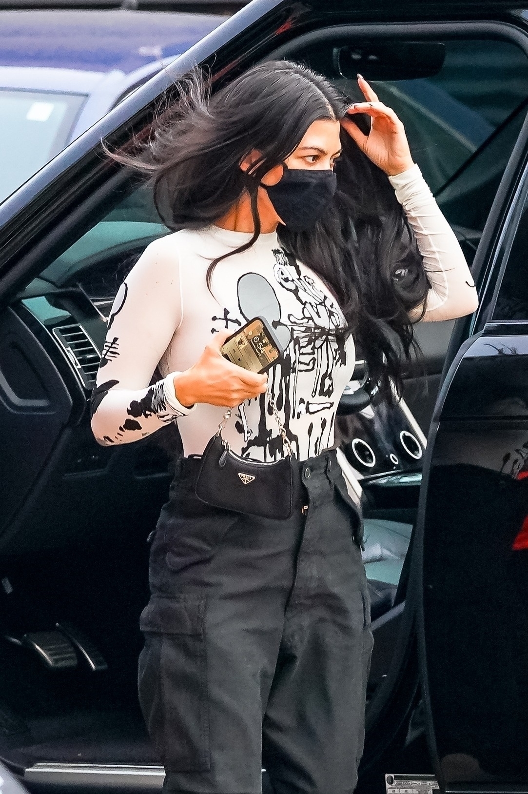 Access_Kardashian_001.jpg