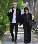 Access_Kardashian_003.jpg