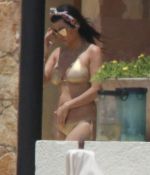 Access_Kardashian_002.jpg