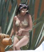 Access_Kardashian_004.jpg