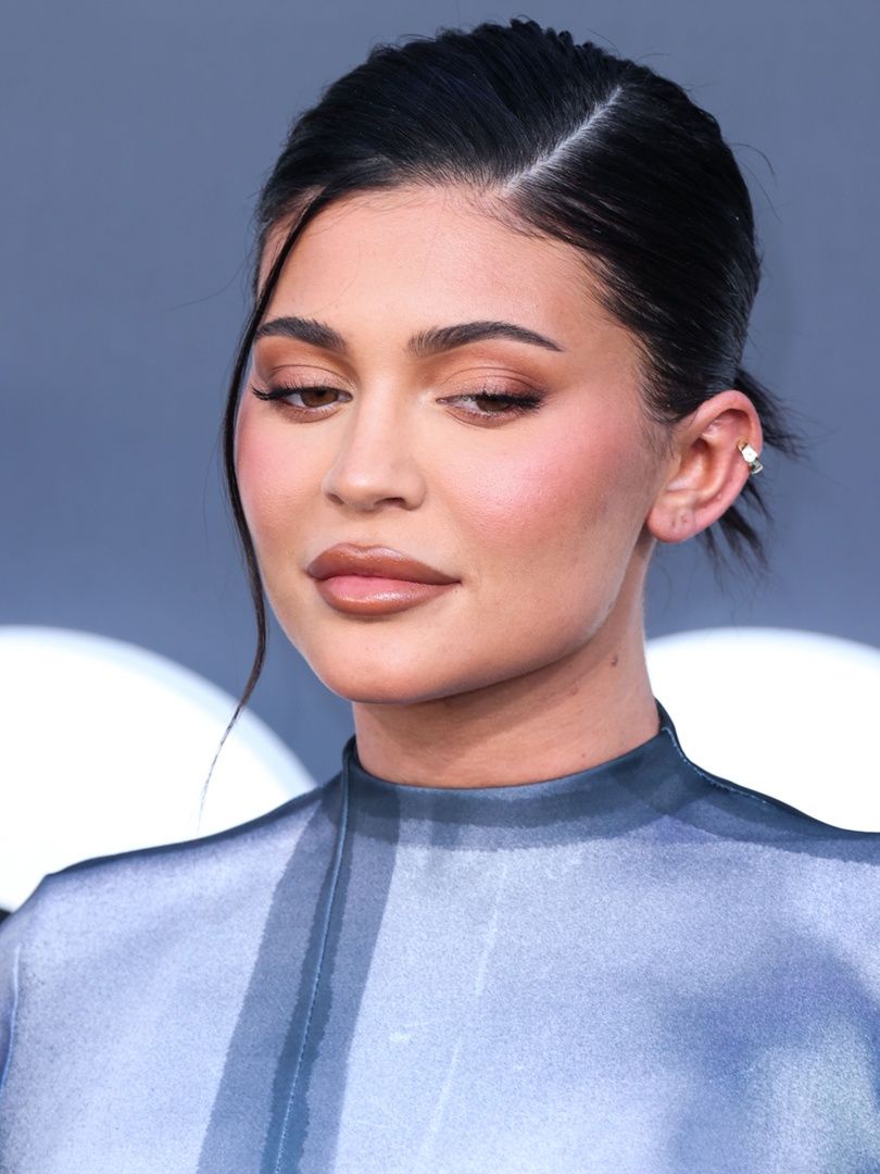 Access_Kardashian_001.jpg