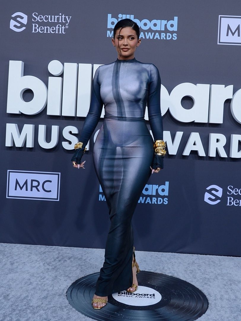Access_Kardashian_240.jpg