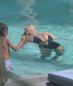 Access_Kardashian_0018.jpg