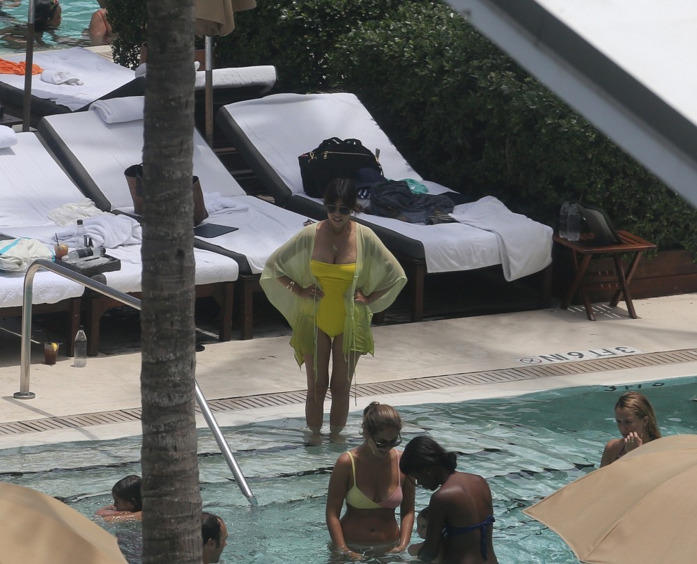 Access_Kardashian_60.jpg
