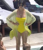 Access_Kardashian_007.jpg