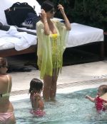 Access_Kardashian_21.jpg