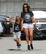 Access_Kardashian_003.jpg