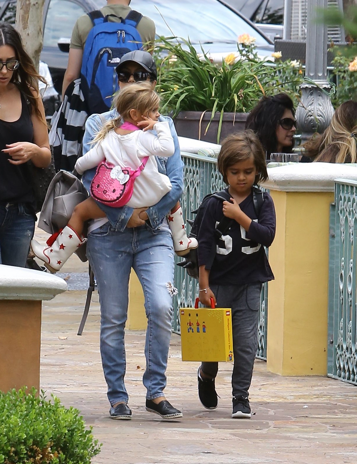 Access_Kardashian_007.jpg